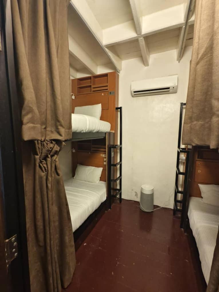 Red Inn Court George Town Dış mekan fotoğraf