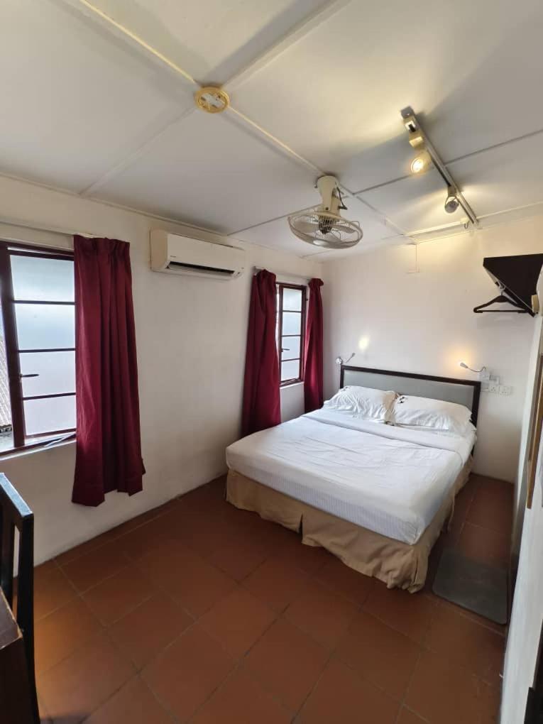 Red Inn Court George Town Dış mekan fotoğraf